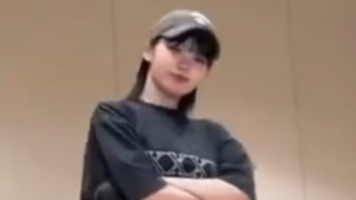 [Female idols who dance to boy group dances very coolly] SUGA-Release the ban, don't touch my clothe