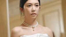 51.She marry a bankrupt man,her sister marries an heir.Later she was spoiled her sister went to jail