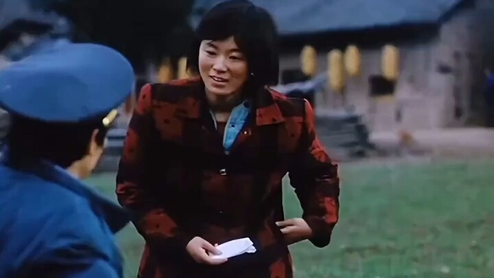 A schoolgirl is kidnapped by human traffickers and sold to a remote mountain village, where she endu