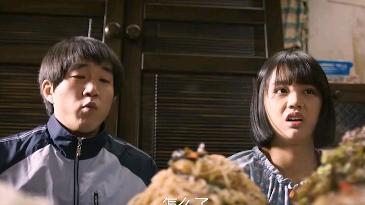 พอปลดหนี้ทั้งหมดได้แล้ว แม่เต๋อซ่านก็เริ่มทำอาหารแบบเอาคืน ตลกแค่ไหนกันนะ…