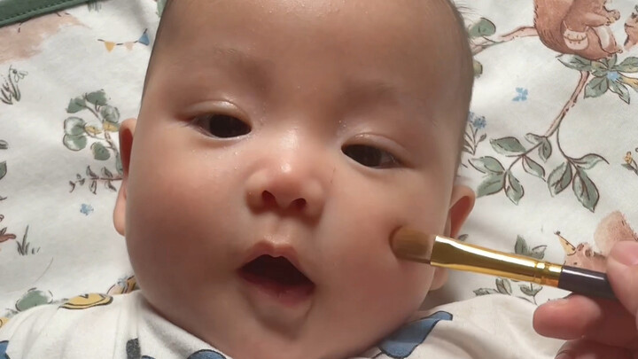 Brushing Babies (Episode 2) — Sleep-Inducing ASMR: Immersive Baby Brushing, Brush Sounds, and Visual