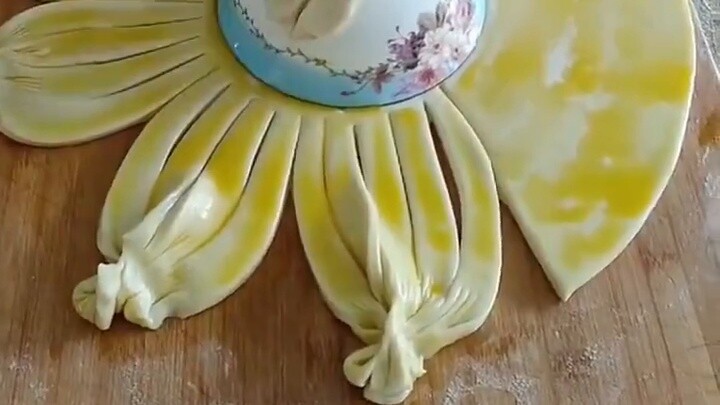 Minh: Bị học sinh kéo xuống khỏi bàn thờ. Sự tái sinh của những bài viết thú vị hiện đại~