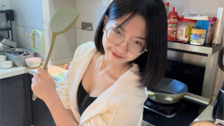 Watch your auntie go wild and flip the kitchen!