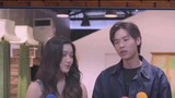[Yi Ai 2] Setelah putus dengan De, Ou Er dan teman-temannya melihat De dan CP-nya di TV.