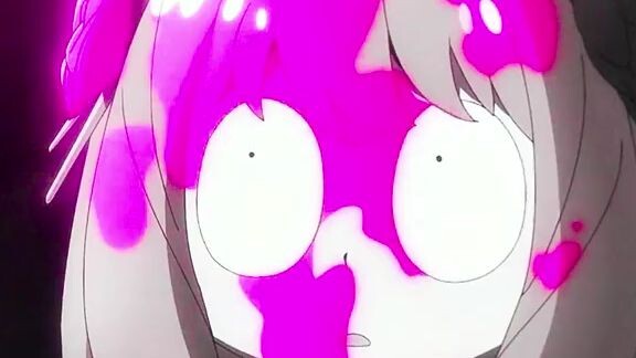 anya đi theo nghề của mẹ