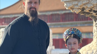 Putriku adalah permataku yang paling berkilau, cahayanya mampu menerangi ribuan pegunungan dan sunga