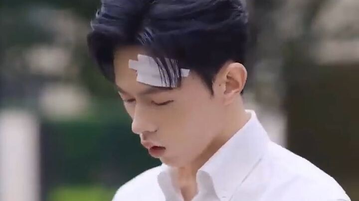 คุณภรรยาไม่ต้องพยายามมาก สามีเธอเป็นมหาเศรษฐี