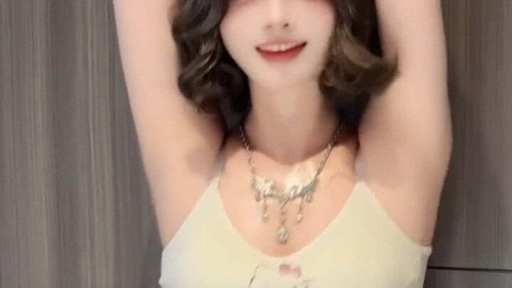 5,000 troops are charging toward me!