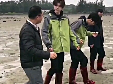 Cai Xukun Tứ Xuyên Liangshan từ thiện nông thôn ikun