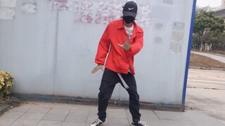 回老家了跳一段街舞，估计能上村晚