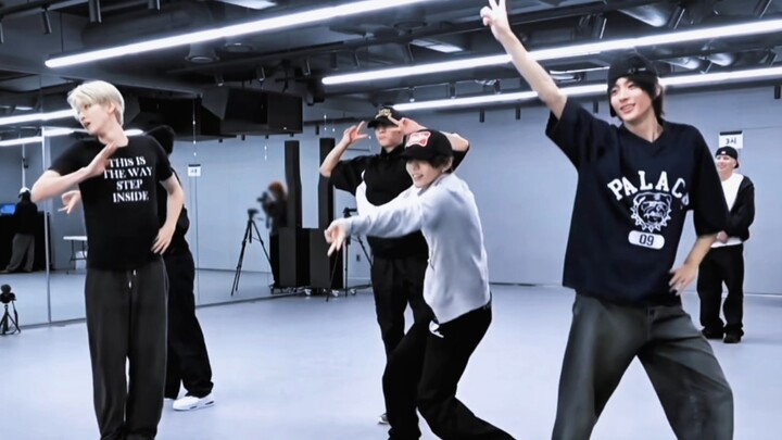 Actually, I enjoy the practice room even more than the stage—girl group dance is true love.