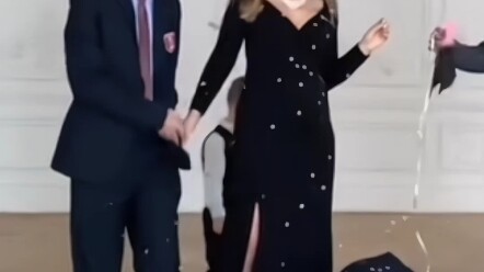 Pengungkapan jenis kelamin, tapi komentar semua membicarakan kakak kedua yang memiliki perbedaan kep