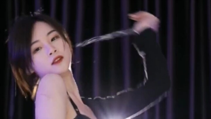 Aku sekali lagi memelintir sembarangan, (Aduh, kali ini nggak sembarangan karena ada alatnya hihi)