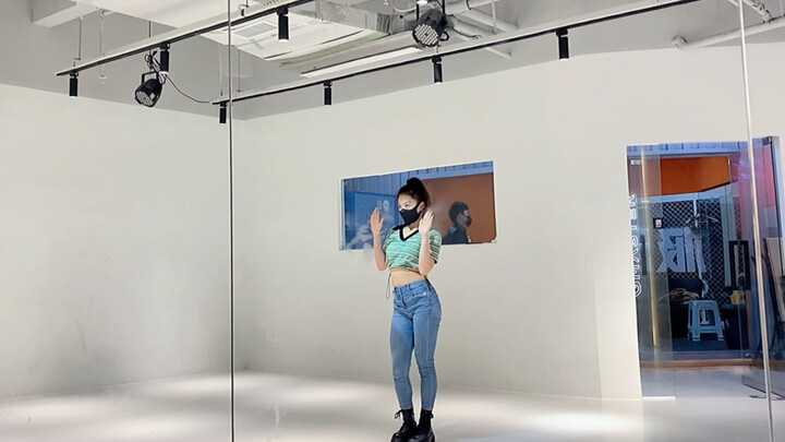 Bìa｜ITZY - Bìa phiên bản phản chiếu toàn diện "Not Shy"
