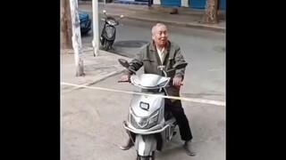 大爷终究是大爷，不能比，不能学！！！