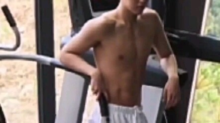 【SEVENTEEN】Bodi segini bisa kuasain gaya begini? Gue nggak nyangka!