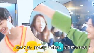 工作人员：家人们！谁懂啊?!! 被真情侣吓晕！！