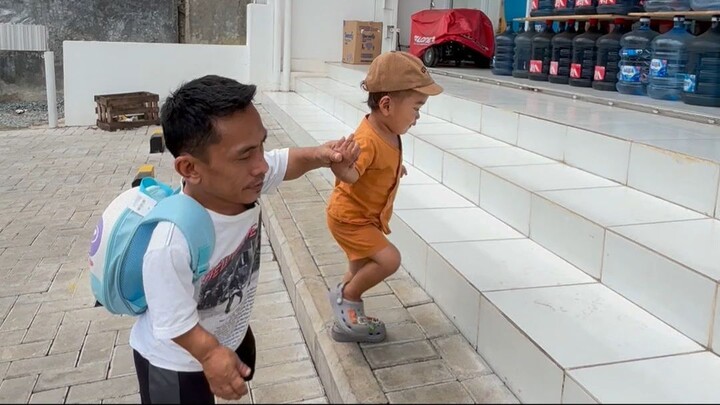 Papah tami sama alvarizky mau ke alfamart dulu