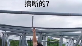 I deliberately damaged school property; teacher, please give me a public reprimand, I beg you! T^T