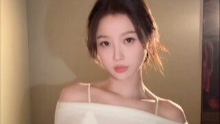 【Ngu Thư Hân】Lắc 'Hân' kẹp