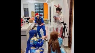 不就掉个手机吗，至于这么大阵势吗？ #斗罗大陆 #唐三 #小舞 #宁荣荣