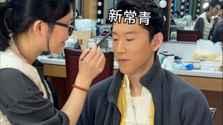 的芭蕾舞演员在舞台上解锁了他们新的人生角色