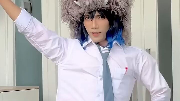 cosplay anime: joget dulu gk sih