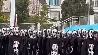 中学开幕式入场表演，这下知道云南的简称为什么是“滇”了吧