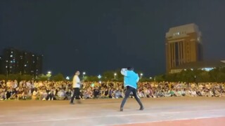 Bagaimana rasanya menari di "taman bermain dengan ribuan orang" mode glitch NCTDREAM (buffering)