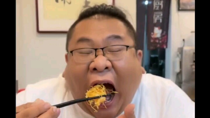 วัวตอนเลิกแคร์โลกเปิดโหมดหาเงินแบบไร้ขีดจำกัด หัวหน้าหมูไม่ยอมน้อยหน้า รีบกลับโรงงานให้เจ้าของทุนเติ