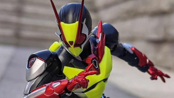 Bandai Kamen Rider 02 Zero Two SHF Feidian Oren imitation stills outdoor sharing