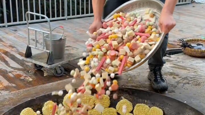 天气冷了，做个麻辣烫暖暖胃！