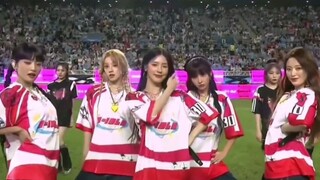 Queencard: Bravely Enter the Football League