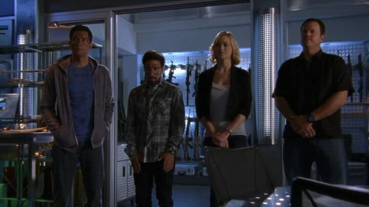 Chuck S05E04 Chuck Versus the Business Trip