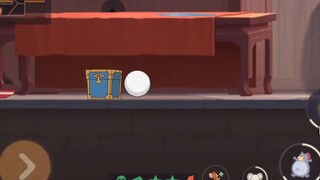 Cat and mouse mobile game: When I save you casually, I guard you casually