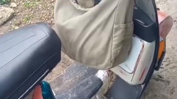 vespa px asli kaleng