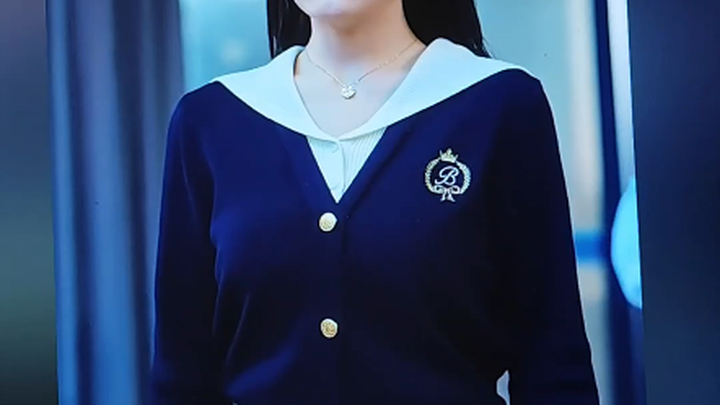 LOL also has a cheesy skit hahahahahahahahahaha