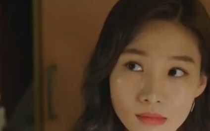 Biết chồng mình không được, cô giáo bị đồng nghiệp trẻ cảm động