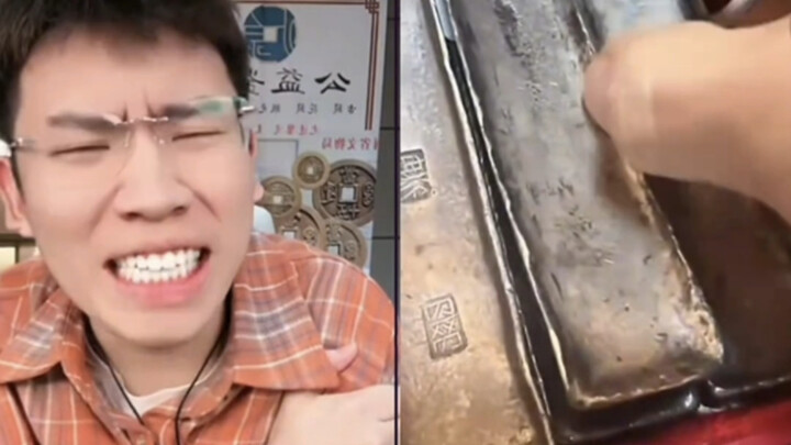 Silver ingots! Silver bars! This is way beyond just being rich now.