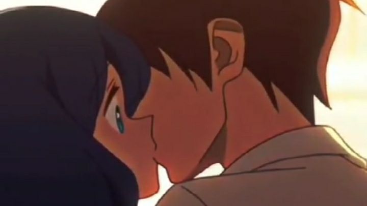 Anime Romance - Surprise kiss 😘 Anime/Manga = My Hero