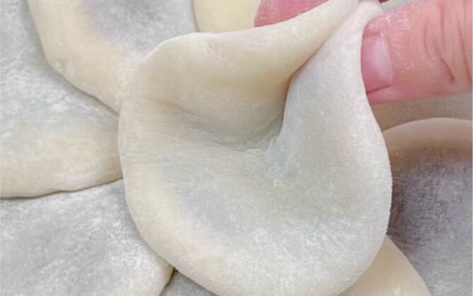 Gần Tết rồi, làm vài món ăn vặt nhâm nhi thôi!