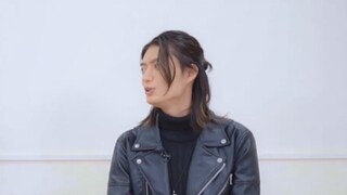 [Chinese subtitles interview] Beloba wants to see the Taoist priest wearing? ? Two people who flatte