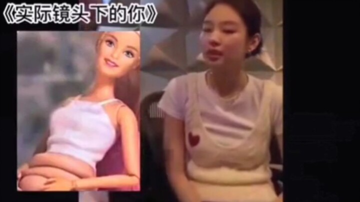 Jennie的偶像包袱直播危机！妮明明那么瘦，蜡笔小新妮的饺子脸都瘦没了，只能说这轮胎衣服有毒吧，哈哈哈，下次妮妮直播需要仔细挑衣服了。
