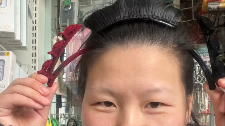 The follow-up to those pretty hair clips is here! Who would’ve thought you’d actually fall for them?