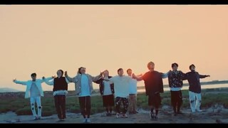 Stray Kids Voices MV