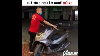 Nhà Tôi Ba Đời Làm Nghề Giữ Xe | cre: Nguyễn Thịnh