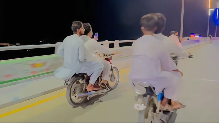 Friend's enjoy video on the road 🛣️