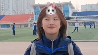 五点的操场还蛮适合拍视频的