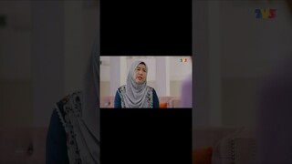 Anak dia diburu polis. Kau suruh dia buat xtau? Kau ni dh knp? Hitamnya hati. #HaiCintaDengarkanlah