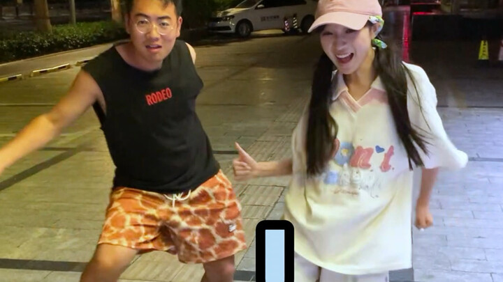 有些人跳舞是很有天赋的 比如我！